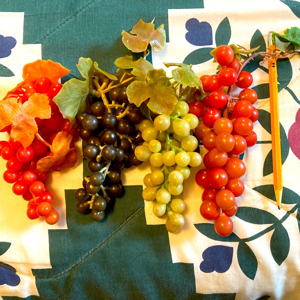 Grapes 🍇 imitation, Pkg of 4 Bunches, Orange, Purple & Green, Pkg. #4, plastic